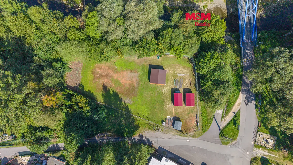 Prodej pozemku 1812 m²
